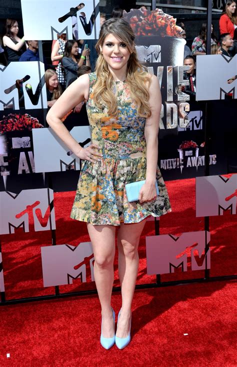 Mtv Movie Awards Fugs And Fabs The Ladies Of Awkward Go