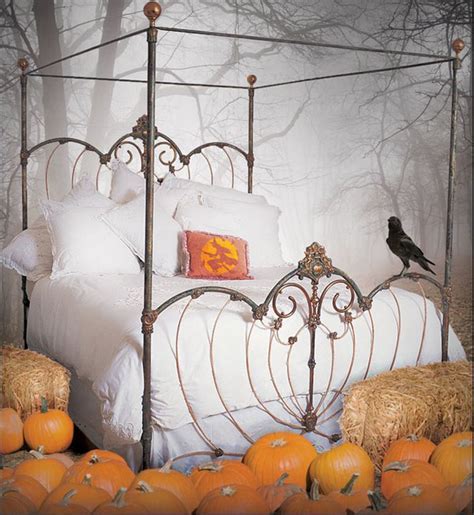 13 Dark Bedrooms With A Subtle Halloween Vibe