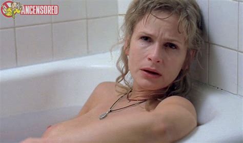 nackte kyra sedgwick in cavedweller