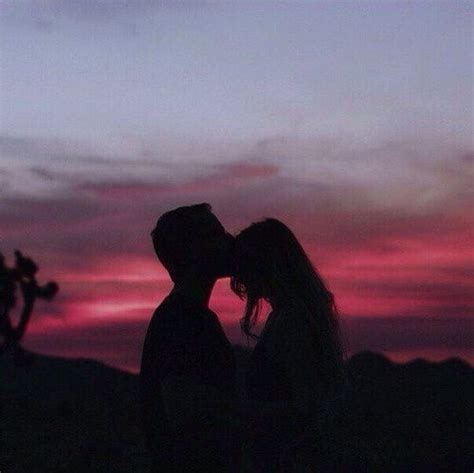 Love Couple And Kiss Bild Romantic Pictures Sunset Pictures Cute