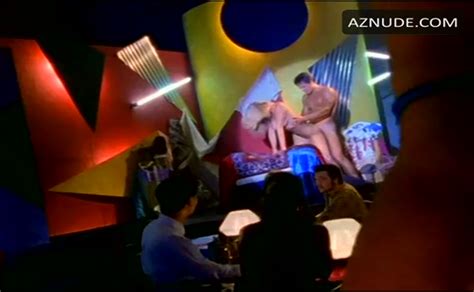 Brande Roderick Breasts Butt Scene In Inside Club Wild