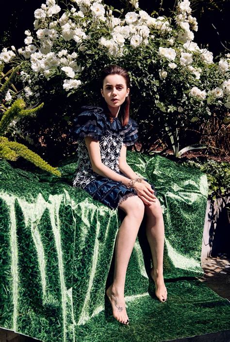 Lily Collins Sexy Feet 6 Photos The Fappening