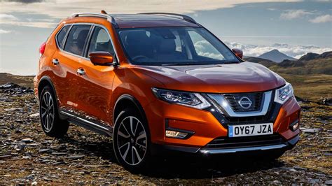 facelifted nissan  trail   sale  uk updated