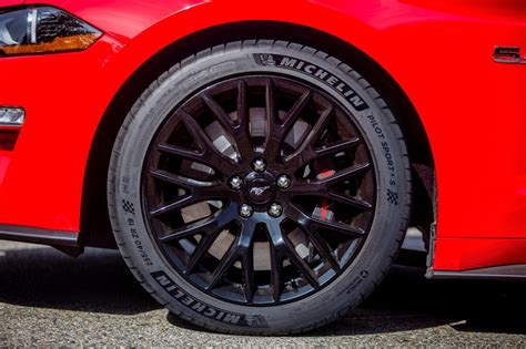 michelin pilot sport  tires   debut    mustang gt