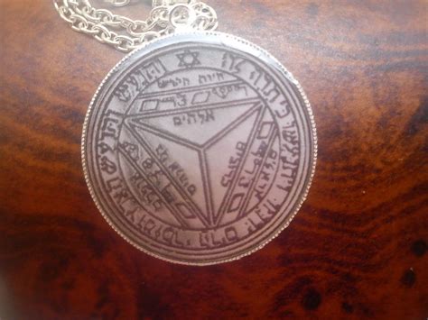 seventh pentacle of saturn pendant make others listen