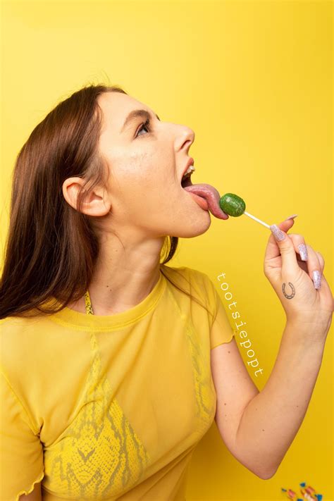 Long Tongue Booty On Twitter Lick Lick Lick Lick Like A Lollipop 🍭