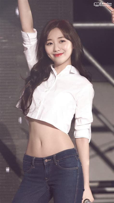5 Female K Pop Idols With The Most Delicate And Sexiest Waistlines Kpopmap