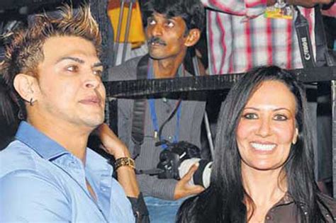 sahil khan reveals ayesha shroff s intimate pics with him in the court