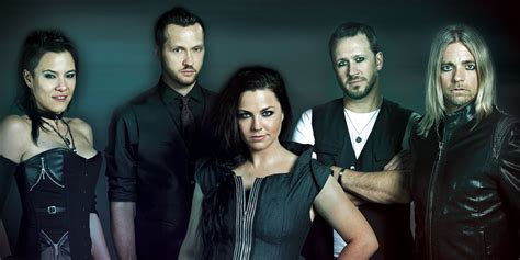 evanescence coming  town