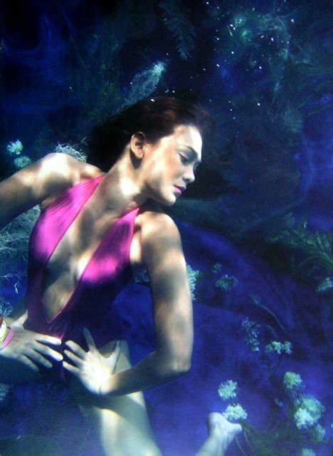 Asian Celebrities Photo Luna Maya Wear A Bikini In Water