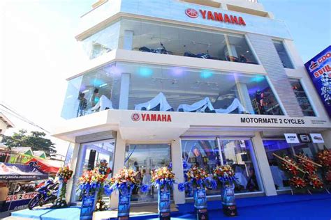 yamaha opens  big bike shop  mindanao motorcycle news