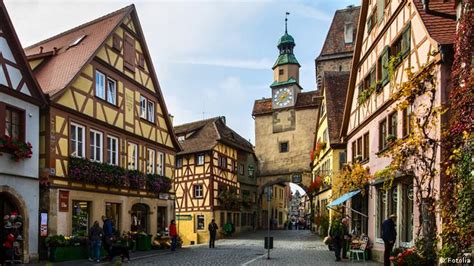 top    popular tourist attractions  germany  media
