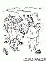 Coloriage Mustang Kolorowanki Doliny Dzikiej Pioggia Duch Kolorowanka Deszcz Cavallo Corcel Selvaggio Indomable Coloriages Spirito Malvorlagen Colorkid Lluvia Geist Regen sketch template