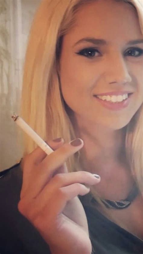 Pin By Terblanche On Smokers Girl Smoking Sexy Smoking Sexy