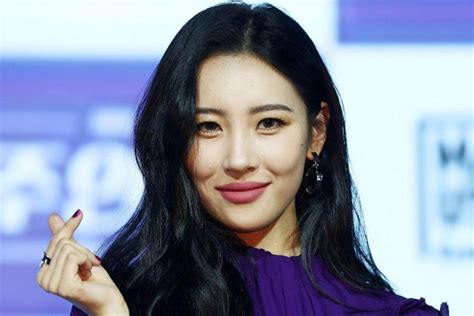 my city k pop star sunmi opens up about her sexuality during concert