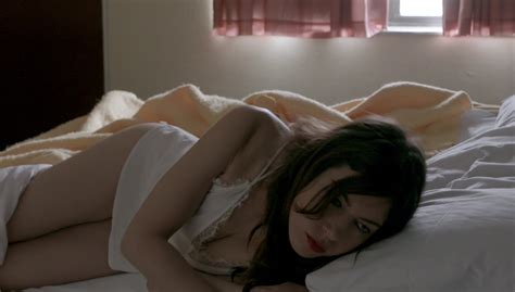 naked aubrey plaza in ned rifle
