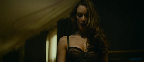 charlotte le bon nude pics página 1