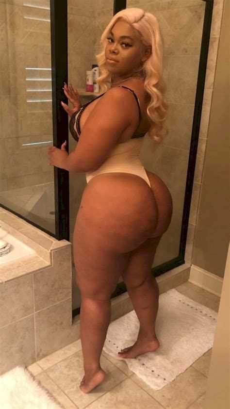 more random thickness and pussy pics shesfreaky