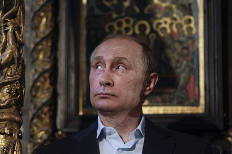 Putin Turns The Screw On Social Media Dissenters