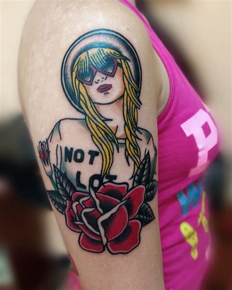 taylor swift tattoo tinta