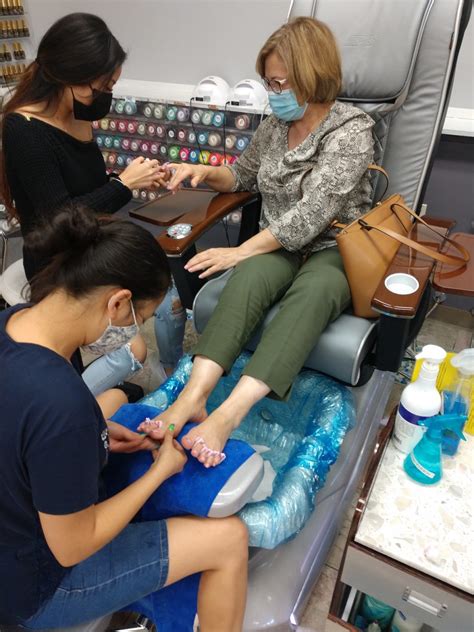 spa nails  tumwater offers friendly service  exceptional