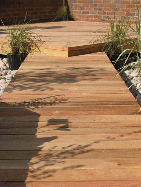 wooden sidewalks  deck find  desire    happen charming simple deck