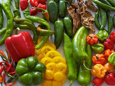 types of peppers this colorful and crunchy ingredient comes in a