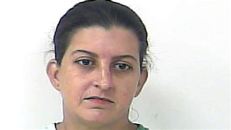 florida mom arrested after 7 year old son went to park