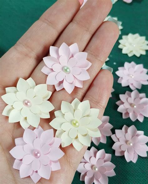 small paper flowers handmade flowers paper paper flower tutorial paper flowers