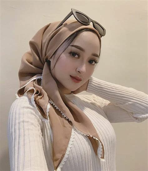 gaya ootd hijaber kekinian cantik trend 2020 chisa coeg