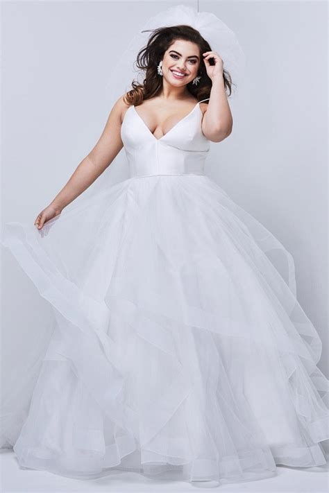 stunning plus size wedding gowns at new york bride and groom raleigh