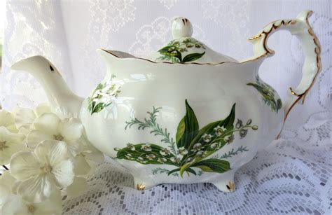 elegant large vintage fine bone china hammersley lily  etsy uk fine bone china elegant