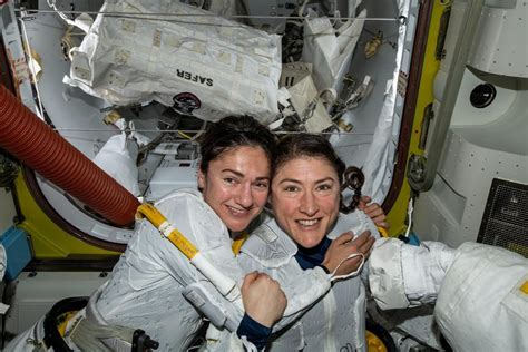 Intl Space Station On Twitter Nasa Nasa Astronauts International