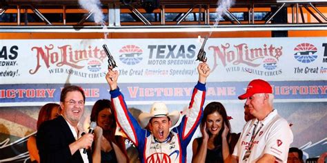 Helio Castroneves Wins Indycar Series Race At Texas Puts Penske Back