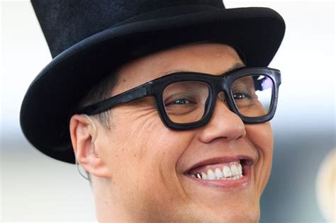 gok wan news views gossip pictures video daily record