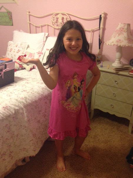 Kellie Wears 7 Year Old Daughter’s Pjs [audio Pics]