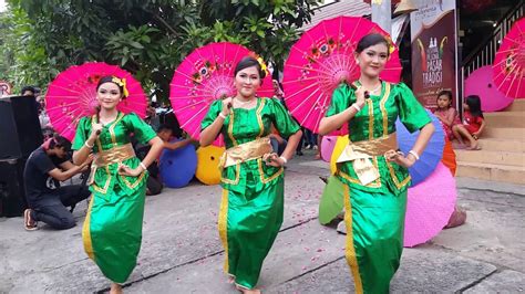 tari tradisional  indonesia  berbagai daerah provinsi gambar