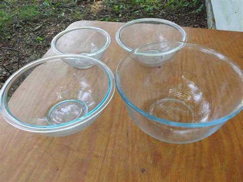 Vintage Pyrex Set Of 4 Clear Glass Nesting Mixing Bowls Blue Etsy