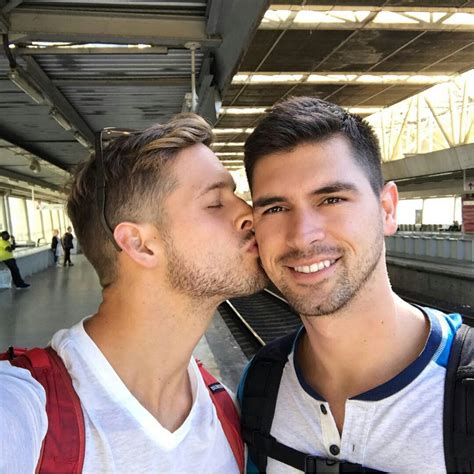Pin By Mich On Love Cute Gay Couples Gay Love Teenage Couples