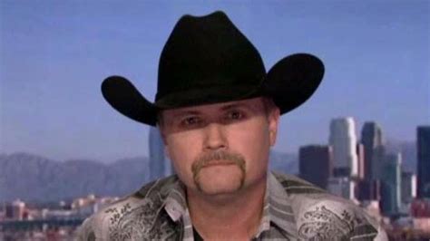 country music s john rich gave his gun to a police officer during las