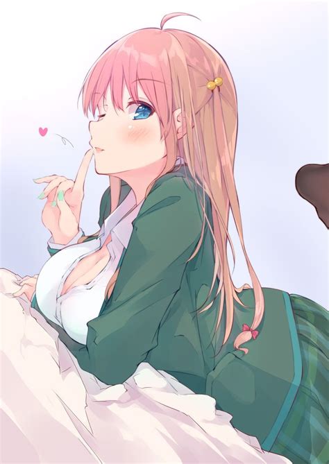 Pin En • Sexy Anime Girls