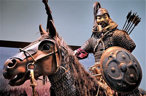 mongol invasion  java  rise  majapahit empire tony johor kaki