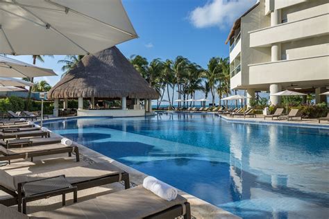 isla mujeres palace couples only all inclusive resort classic vacations