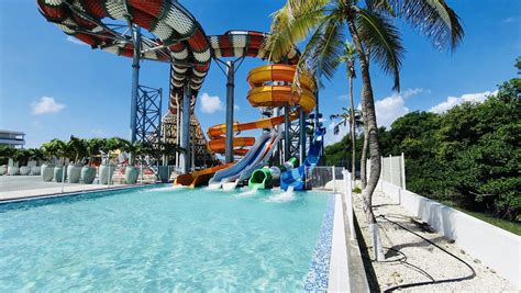 caribbean resorts  water parks