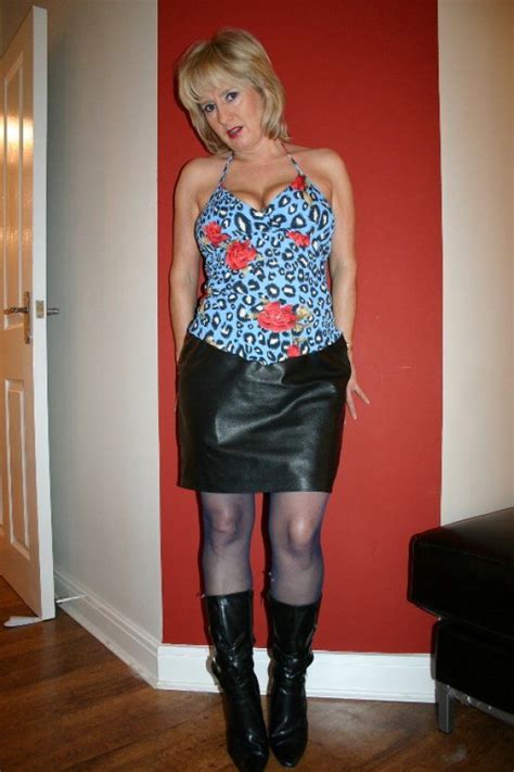 Older Mature In Leather Skirt Telegraph