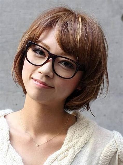 2020 Popular Short Haircuts With Glasses