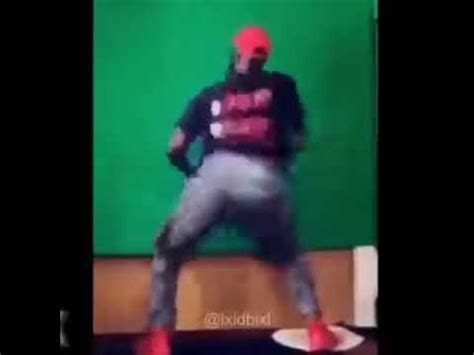 black guy twerking youtube