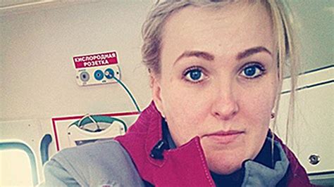 paramedic fired after taking selfies with dying patients daily telegraph
