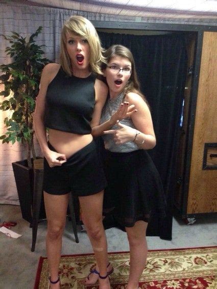 taylor swift s rarely seen belly button becomes a meme