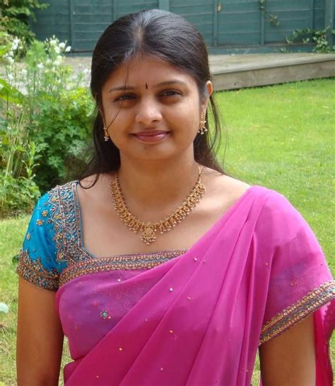 pure telugu pretty indian aunty